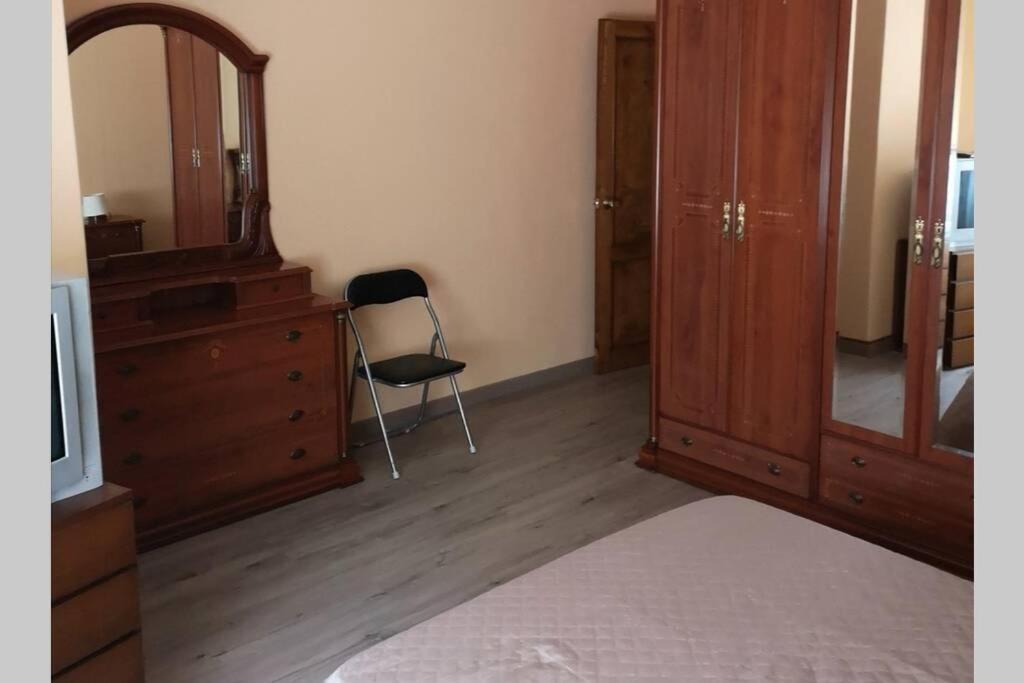 Piso Auditorio Ourense Apartment Bagian luar foto