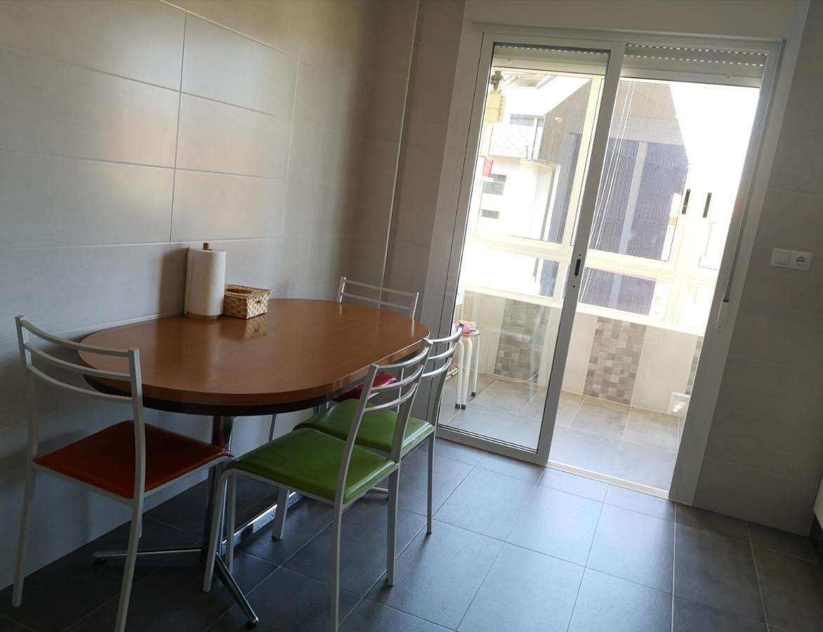 Piso Auditorio Ourense Apartment Bagian luar foto