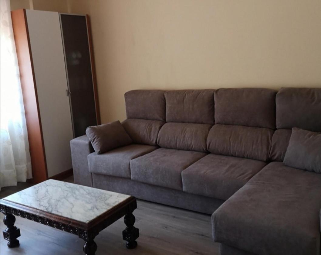 Piso Auditorio Ourense Apartment Bagian luar foto